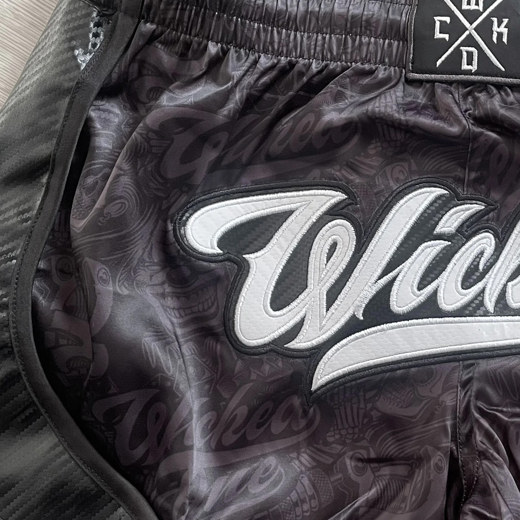 Wicked One Muay Thai Shorts Squad Player, Schwarz 2