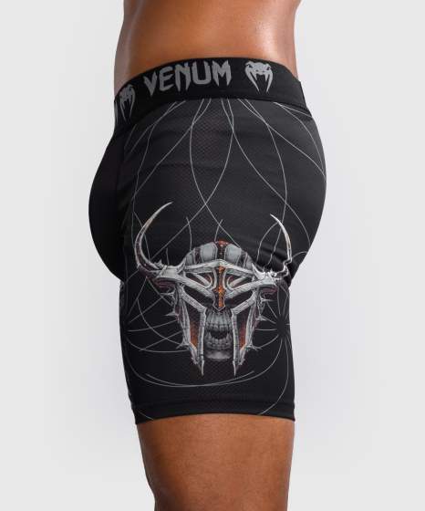 Venum Compression Shorts Gladiator 5.0, Schwarz-Silber 8