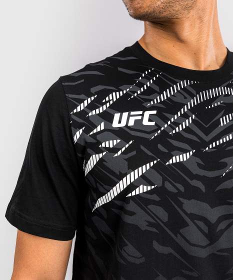 Venum T-Shirt UFC Fusion Replica, Schwarz 7