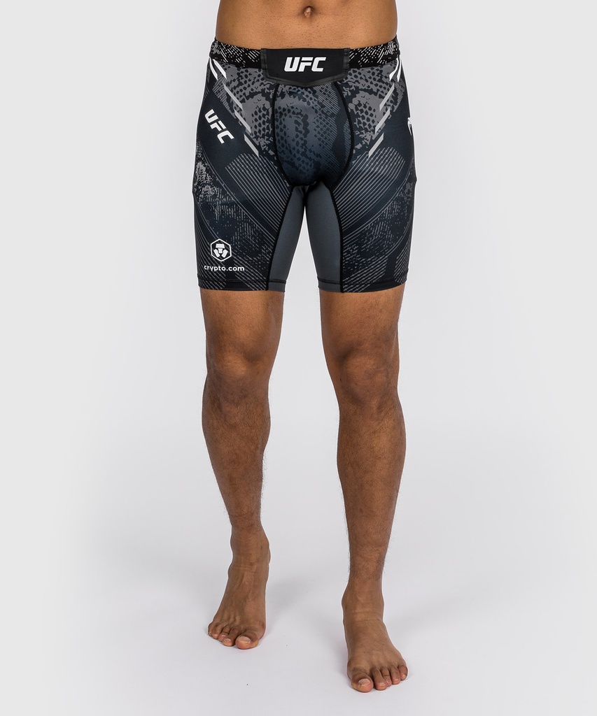 Venum Compression Shorts UFC Adrenaline Authentic Fight Night, Schwarz-Weiß