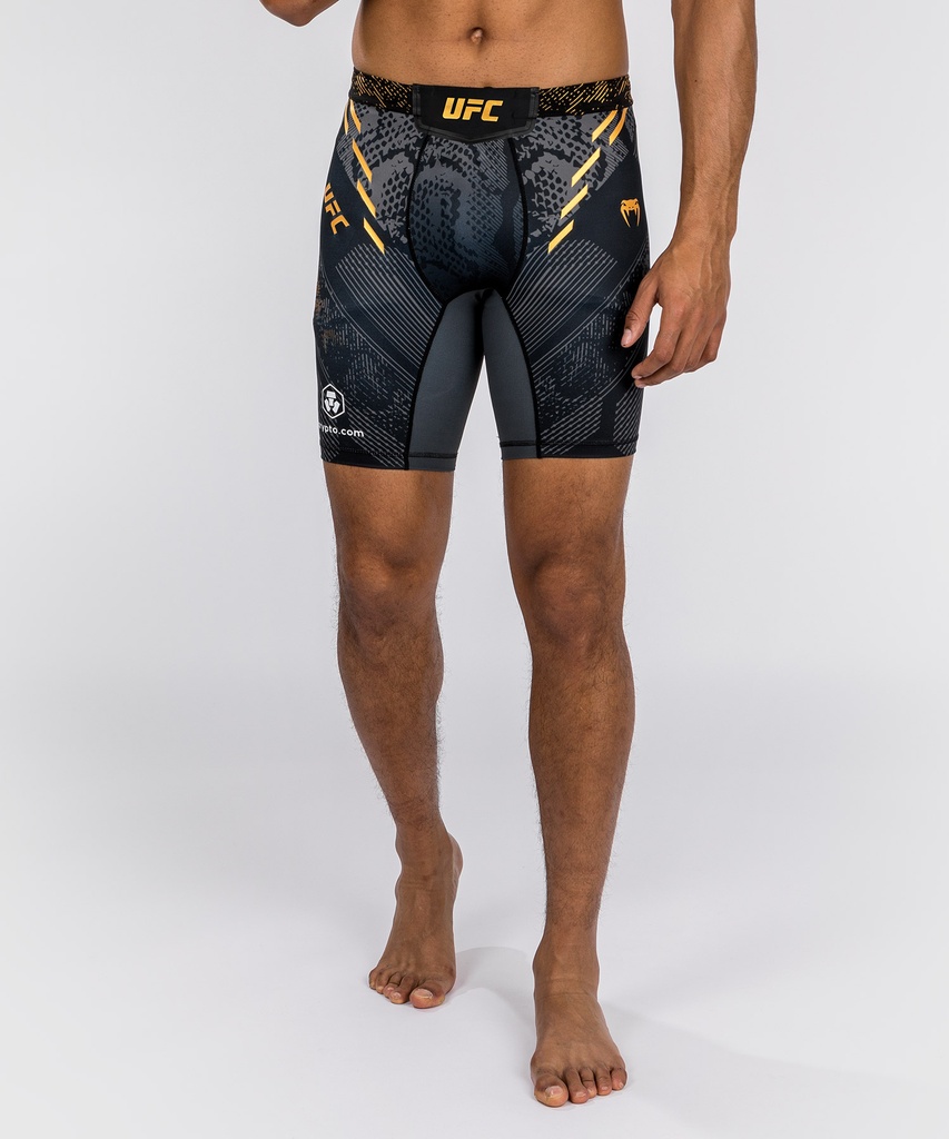 Venum Compression Shorts UFC Adrenaline Authentic Fight Night Champion, Schwarz-Gold