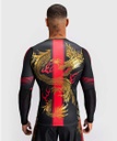 Venum Rash Guard X Tekken 8 Marshall Low, Schwarz-Rot