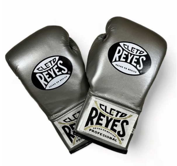 Cleto Reyes Boxing Gloves Profight Safetec with Laces, Silver